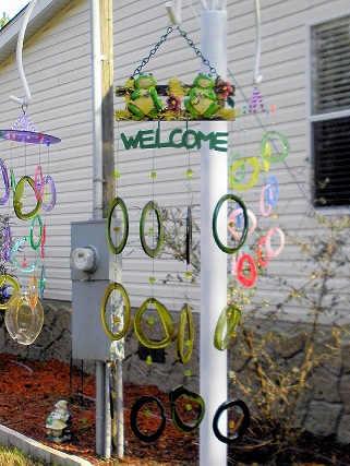 Frogs Welcome Wind Chimes