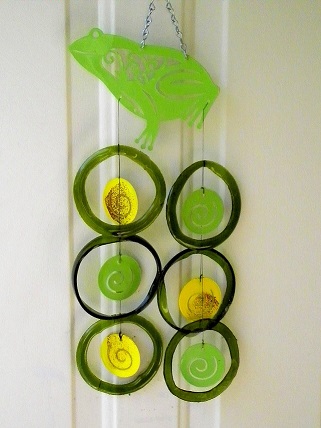 Green Frog with Yellow & Green Rings - Glass Wind Chimes